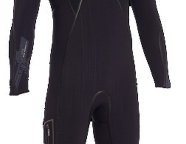 Kitesurfing Review and Test - Ion Onyx Voltage Semidry 6/5 Hood DL 2013
