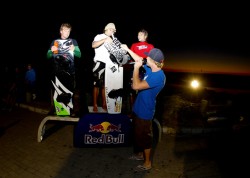 Lewis takes the trophy!