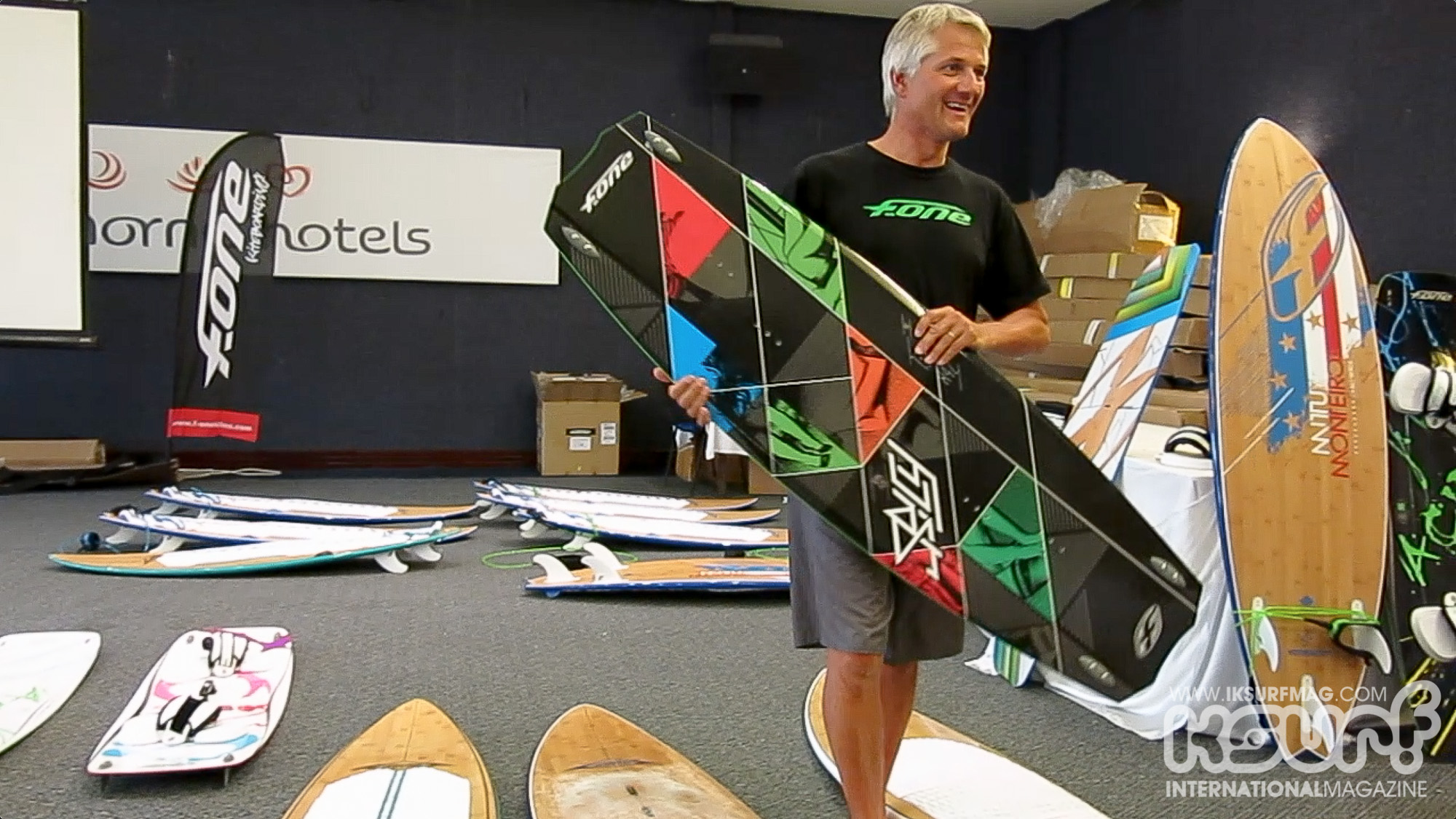 Raph shows off the new wakestyle Spicy.