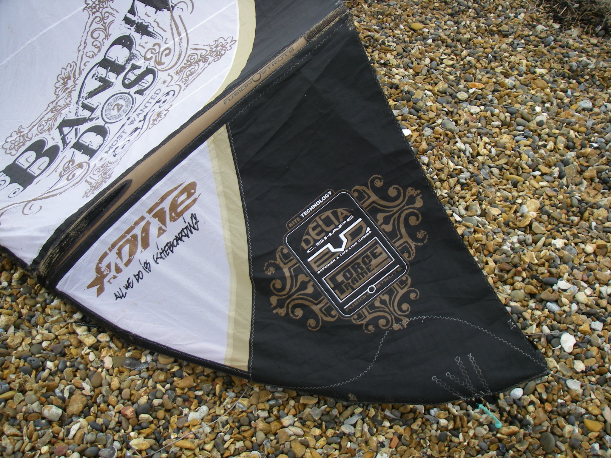 FONE Kiteboarding Bandit Dos 8m 2009 Kitesurfing Reviews » Kites