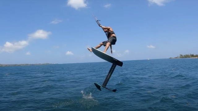 Kitesurfing: Hydrofoil Freedom! VLOG 105