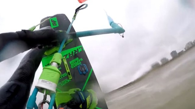 COLD AND RAIN KITEBOARDING