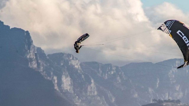 Intriguing Beings Podcast - Season 02 Episode 07 - Steven Akkersdijk - The Long, Dutch, Kite Whisperer
