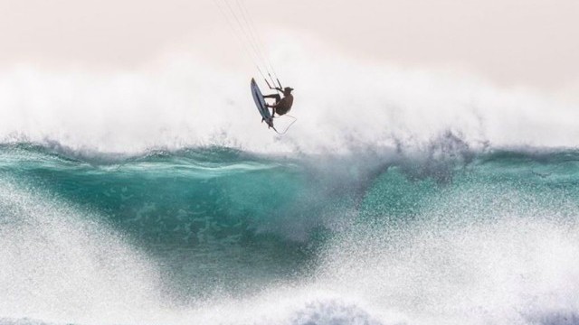 GKA Kite-Surf - Monday Madness!