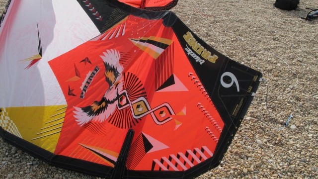 Kitesurfing Reviews - Blade Kiteboarding Prime 9m 2012
