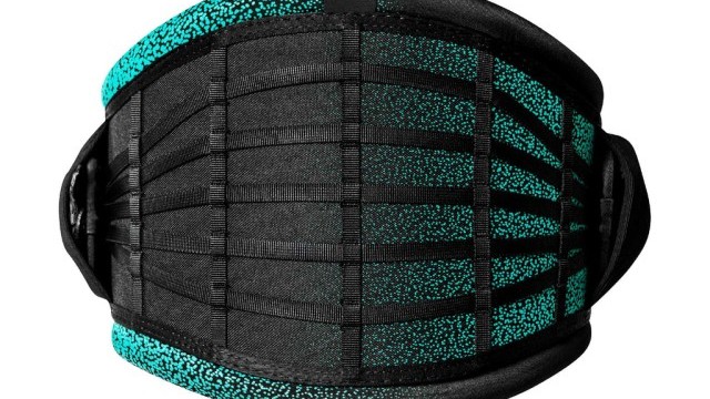 Kitesurfing Reviews - Ride Engine Roam V1 2023