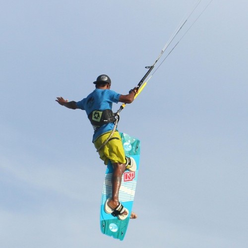 Board Between Legs 1 Foot Kitesurfing Technique