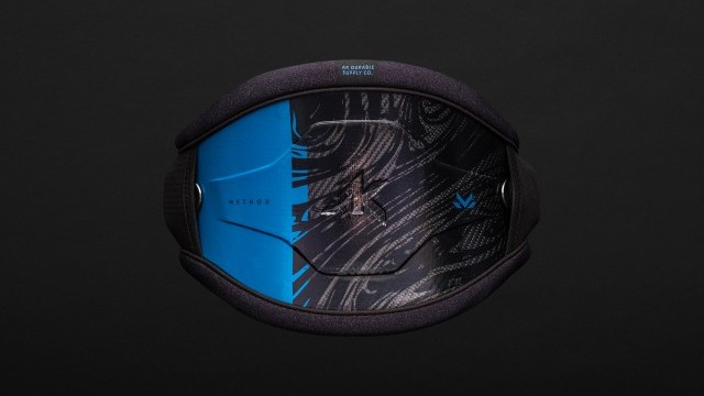 Kitesurfing Reviews - AK Durable Supply Co. Method Carbon 2023