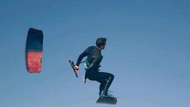 Airush Razor v9 – Product Overview