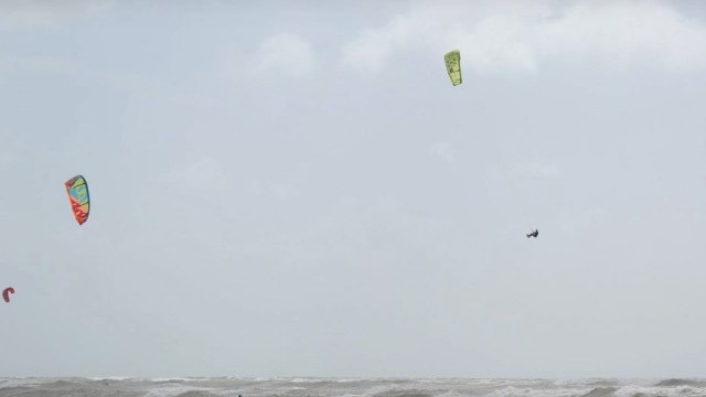 Lewis Crathern and Kite Clash Big Air | TWW Ep. 3