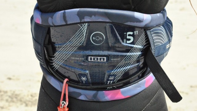 Kitesurfing Reviews - ION Products Sol Curv XS 2022