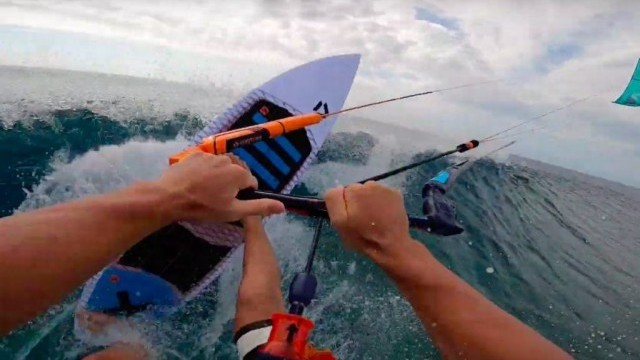 Wave Kite Session In New Cal!