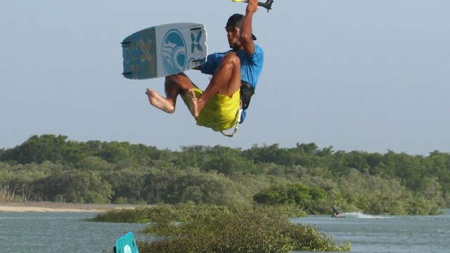 Kitesurfing Technique - Board Swap Back Loop