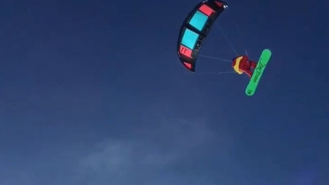 Mt St Helens 200 ft Snowkite Big Air