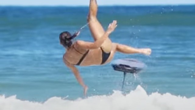 Absolutely ripping #hydrofoiling #hawaii #fail 