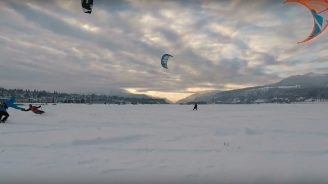 Snowkiting the Hood River sandbar during epic snow week in Jan 2017
