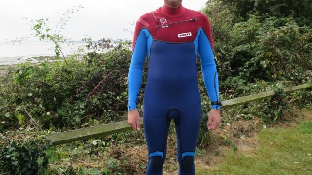 Kitesurfing Reviews - ION Products Onyx Amp 4/3mm 2015