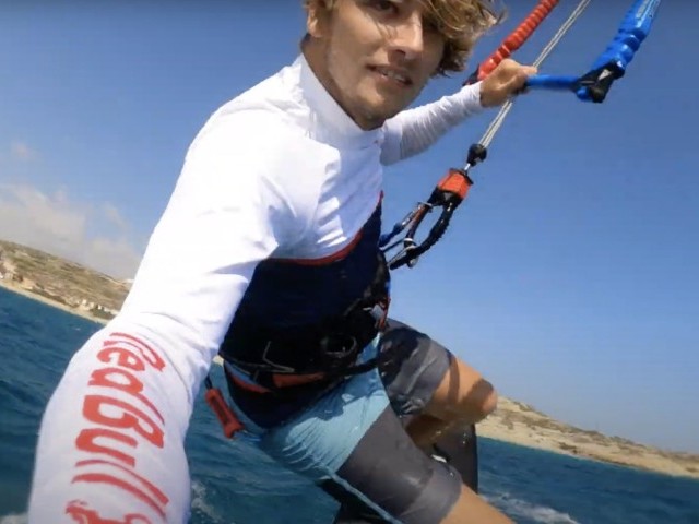 Mayé, Episode 3 — Greece