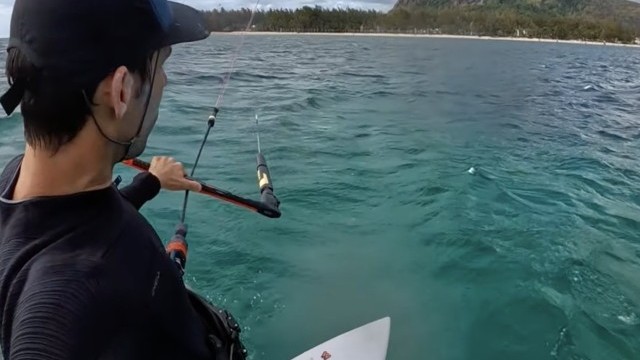Kitesurfing and Wingsurfing in Mauritius in 4K