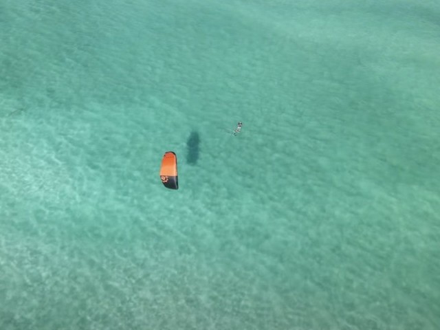 Kitesurfing in Watumu, KENYA