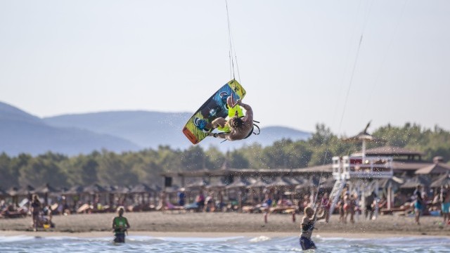 Kitesurfing Travel Guides - Ulcinj