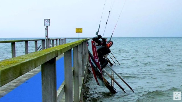 I CRASHED with a kite into a BRIDGE | VLOG by ME | 11