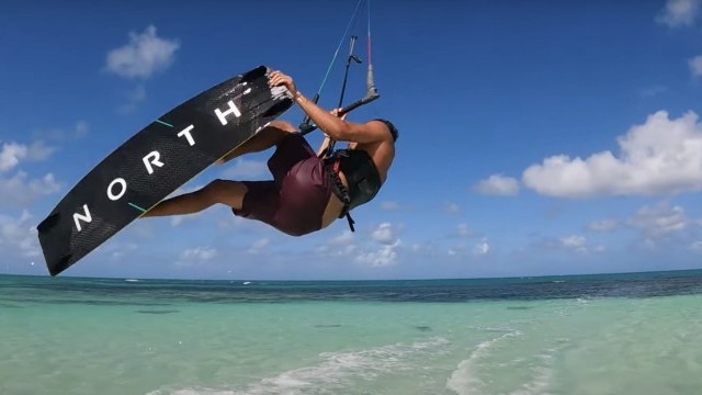 Kiteboarding Gear: Our Favorite Kite Boards!