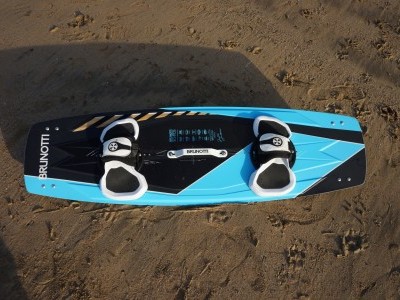 Brunotti Virtuoso 136 x 40.5cm 2015 Kitesurfing Review