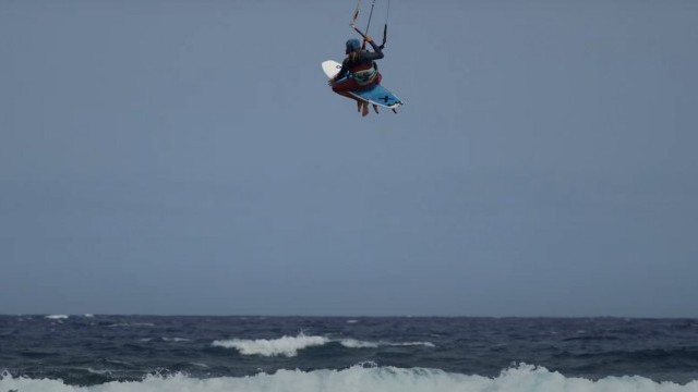 CASATI LEONARDO -  STRAPLESS SESSION -  DUOTONE - ION - WET - TENERIFE - EL MEDANO