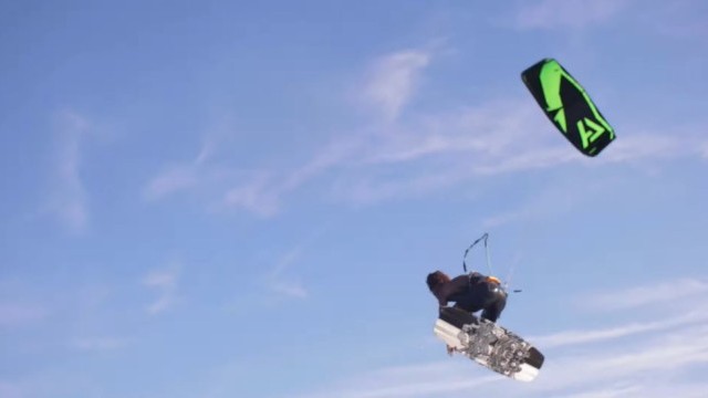 Quell - A narrative about Kitesurfing & Freediving