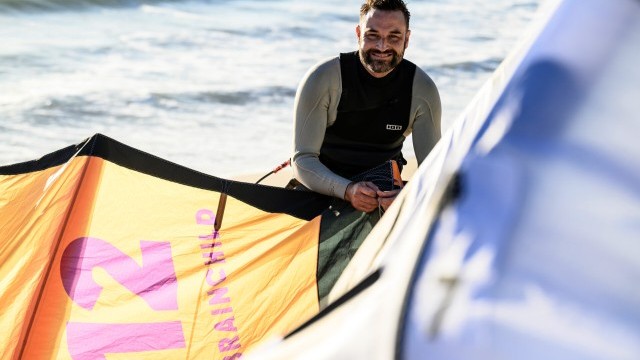 Intriguing Beings Podcast #47: Ralf Grösel - CEO/Founder Brainchild Production •  Changing the way we build the kites we fly!