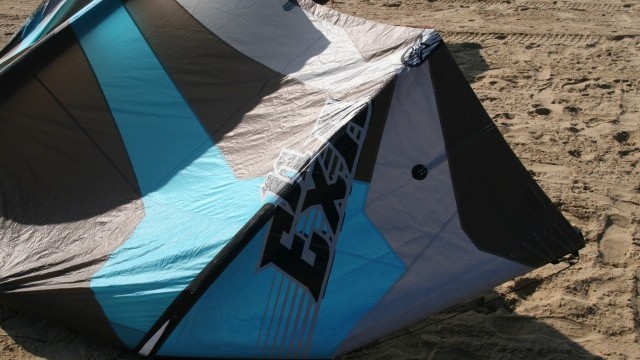 Kitesurfing Reviews - Star Kiteboarding ExA 11m 2009