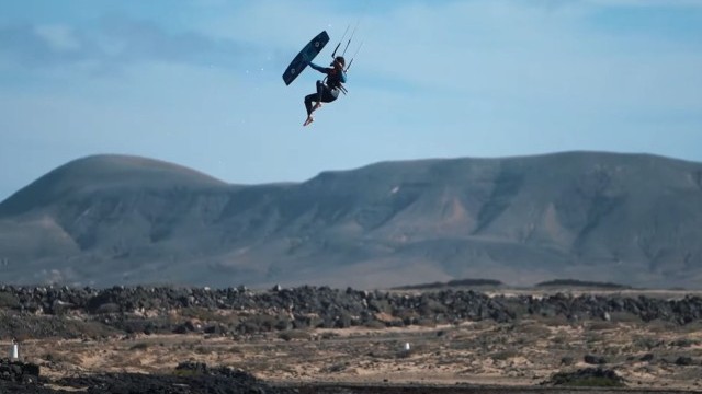 KITE & SKATE freeride!! - Court In The Act #VLOG 142