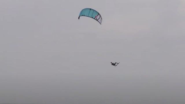 Kitesurfing in Dutch Autumn conditions