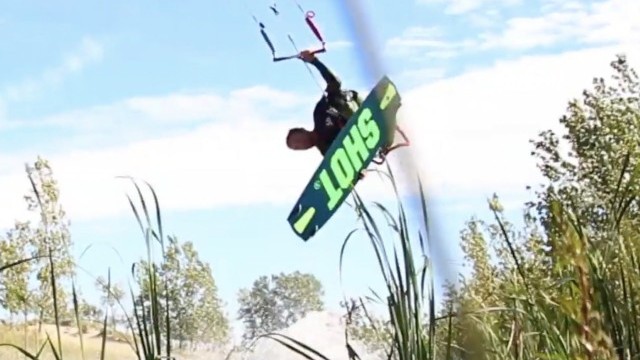 Shoreline Slides - Kiteboarding