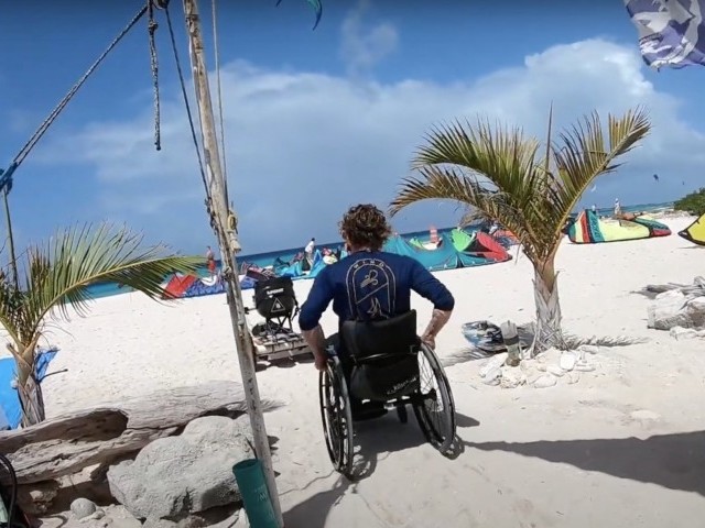 Sit-kitesurfing Bonaire 2021 - Willem Hooft