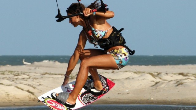 Kitesurfing Technique - Indy Pop to Toeside