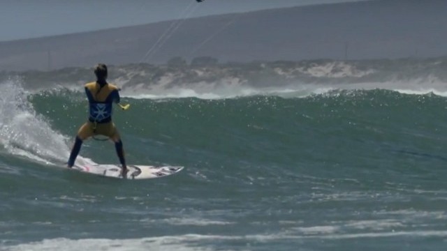 Strapless Surfboard Foot Positions : Kitesurfing How-to Videos by Progression