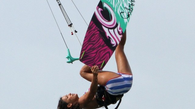 Kitesurfing Technique - Inverted Grabbed Front Loop