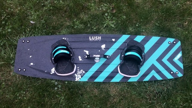 Kitesurfing Reviews - Fluid Kiteboarding Lush 3.0 138 x 41cm 2020