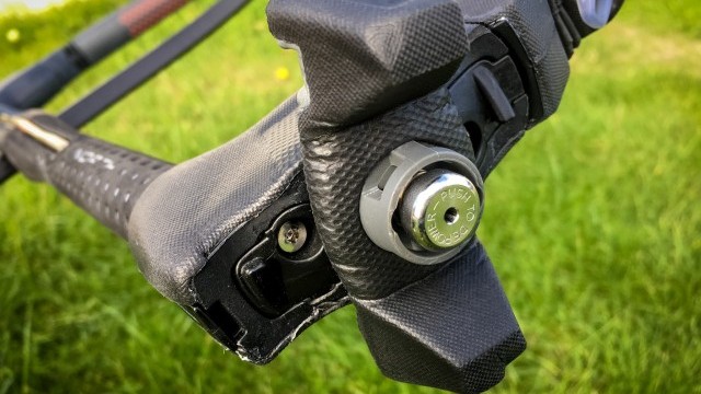 Kitesurfing Reviews - North Kiteboarding Click Bar 2017