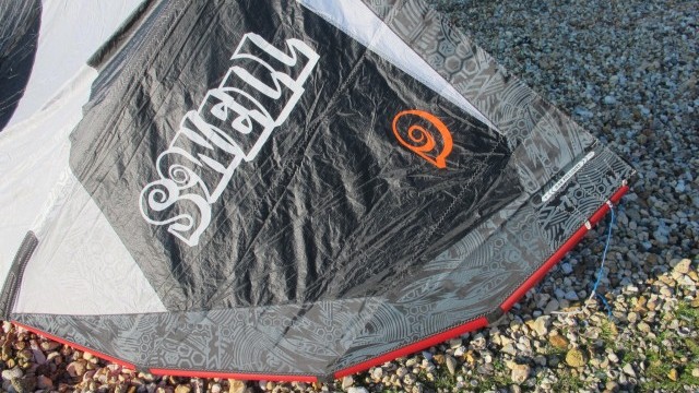 Kitesurfing Reviews - Peter Lynn Swell 9m 2014