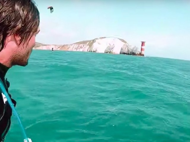Best Vlog of 2019 [Nomination] - Kiteboarding around the ISLE OF WIGHT!! #CourtInTheAct