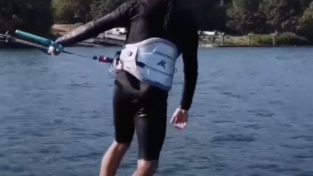 Relax and cruise - Airush Foil Skate