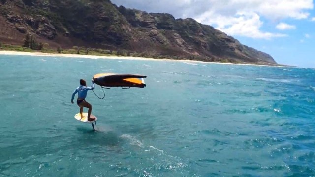 Sessions with Moona - Ep.35 WingMash (Cabrinha Kitesurfing)