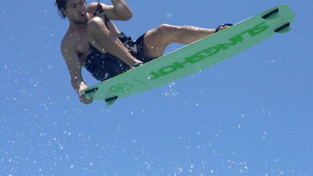 Slingshot Kiteboarding 2018: Misfit Air Core