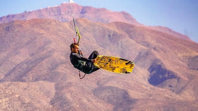 Kitesurfing Travel Guides - Gualliguaica