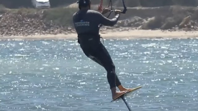 Kitefoiling Gybes - Advanced Tip - Push Down on the Bar