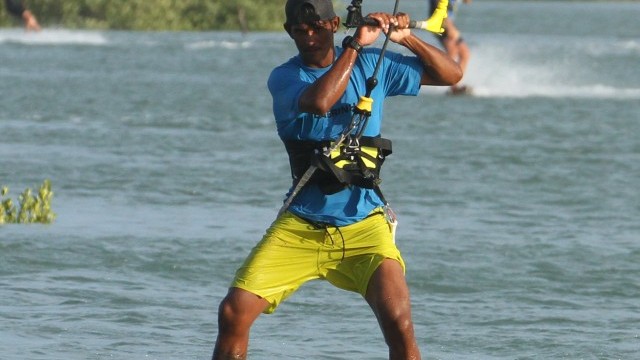Kitesurfing Technique - Water Skiing