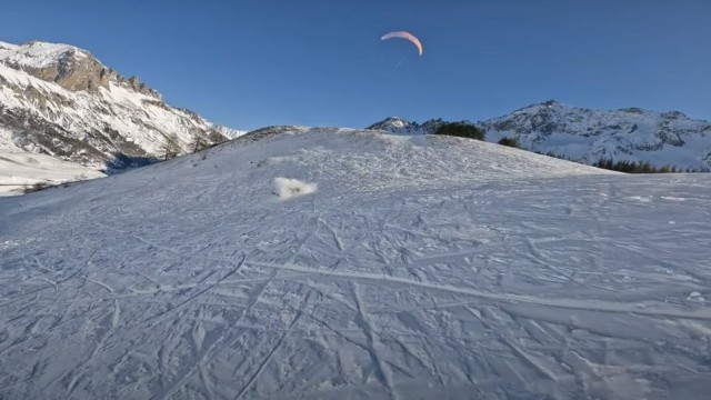 SNOWKITE FLYING CRASH